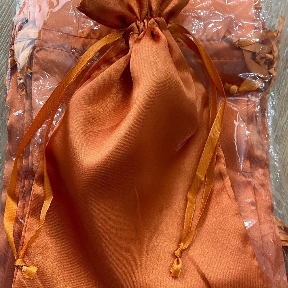 BNIP! 102 Satin Bags 6x9